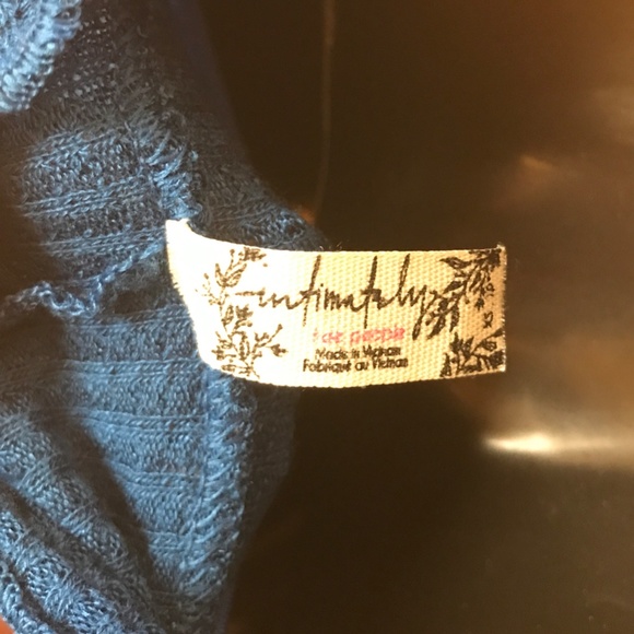 Waffle Knit Turtleneck Top- Rich Colour! EUC 2/$25 - Picture 8 of 11